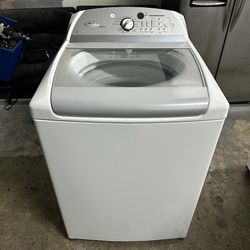 Washer Whirlpool 4.0 Cf (FREE DELIVERY & INSTALLATION) 