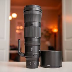 Nikon z 180-600mm lens