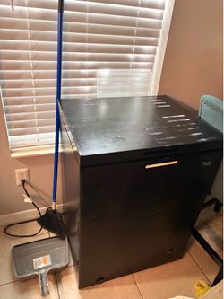 Arctic King Deep Freezer 5.0 Cubic Ft