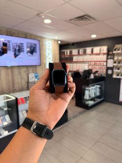 Apple Watch Series 7 41mm GPS – Pre-Owned – Excellent Condition – UNLOCKED