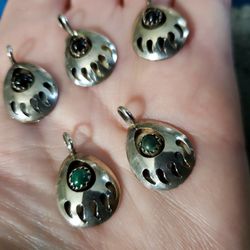 Navajo Bear Paw Neck Charm