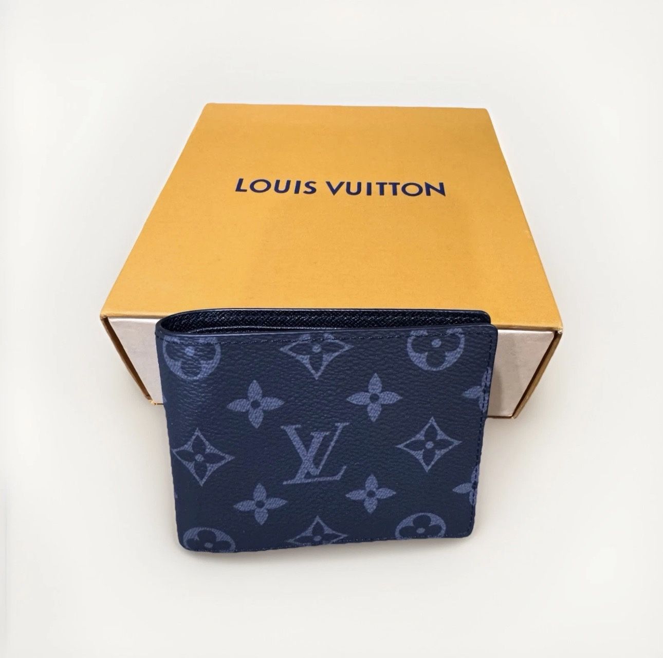 Louis Vuitton Eclipse Multiple Wallet Monogram Black and Gray Color