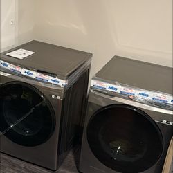 Like-New Samsung Washer & Dryer Set – MUST SELL ASAP