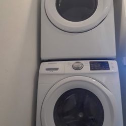 Samsung Duo Selling Dryer 👍🏻👍🏻👍🏻👍🏻💯 free washer if you want as well
