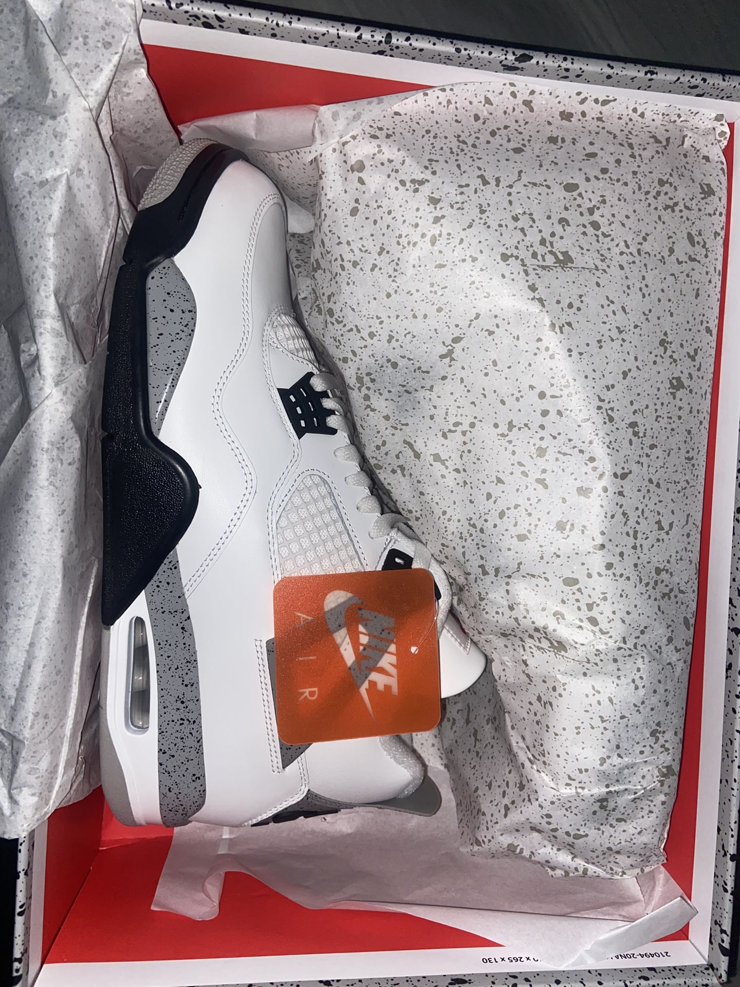 Cement Jordan 4s
