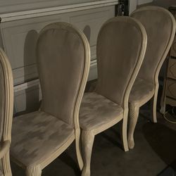  Chairs 