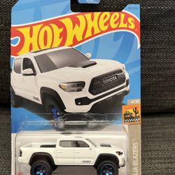 Hot Wheel Toyota Tacoma