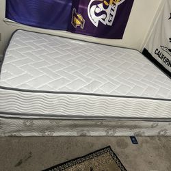 Queen Mattress And Box Spring 