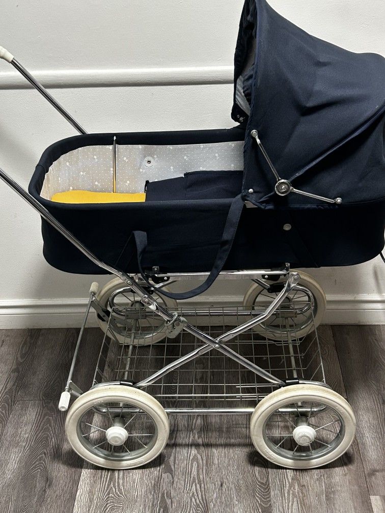 Vintage Stroller Emmaljunfa