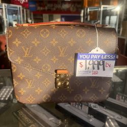 Louis Vuitton Pouchette Purse