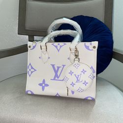 Louis Vuitton Handbag !! 