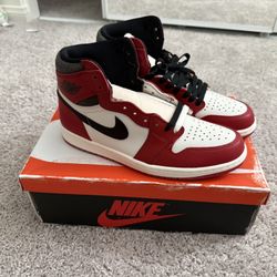 Brand New Jordan 1 Chicago Lost & Founds Size 9.5