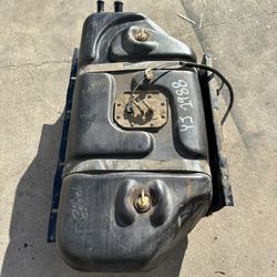 Jeep Wrangler YJ Oem Plastic Gas Tank With Skid Plate 1987 Through 1995