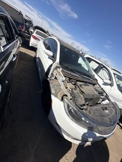 2015 Chrysler 200 Parts 
