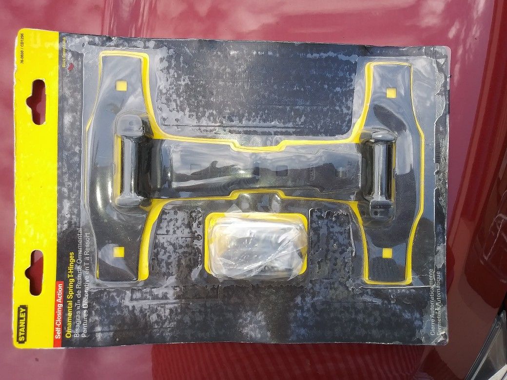 Stanley ornamental spring T hinge #760880
