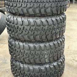35x12.50r20 