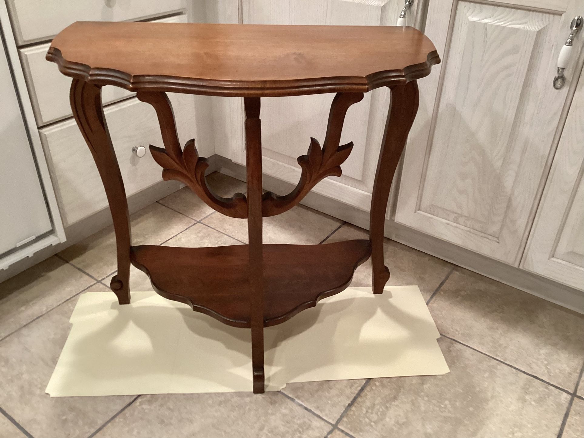 1930s Mahogany Entryway Side Table Solid Wood 2 Tier Half-Moon Ornate Carvings