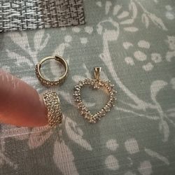 10k Hoop Zc And 14k Heart Zc 
