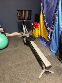 Hydrow Rower - Like New - Barely Used - Works Perfect - Save $1,000+