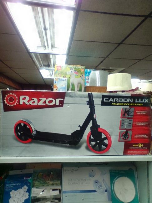 Razor Folding Kick Scooter (Ages 8 yrs old & up)