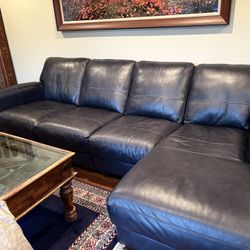 Great Looking Dark Blue Soft Line Italian Leather Sofa  Couch Sectional