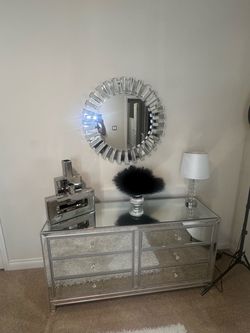 Complete Glam Vanity & Dressing Room Set – Vanity, Mirrored Dresser, Mirrors, Chair & Decor