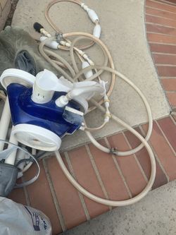 Pool vacuum