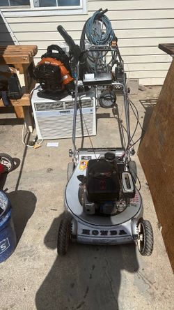 Backpack blower an Honda lawnmowers