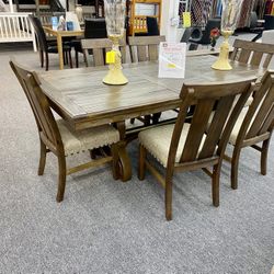 5pc Dinning Table Set $599