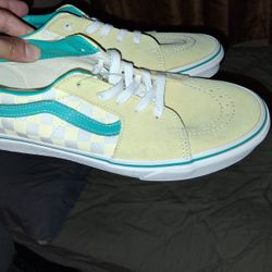 vans size 10.5 shoes 50 dollar each 