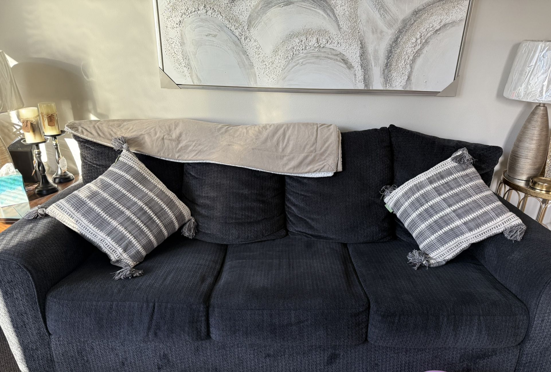 Like new three-piece sofa Set