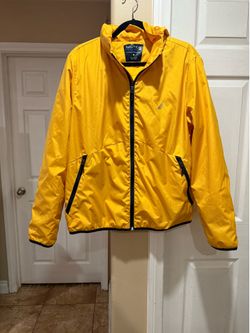 Men’s Nautica yellow jacket