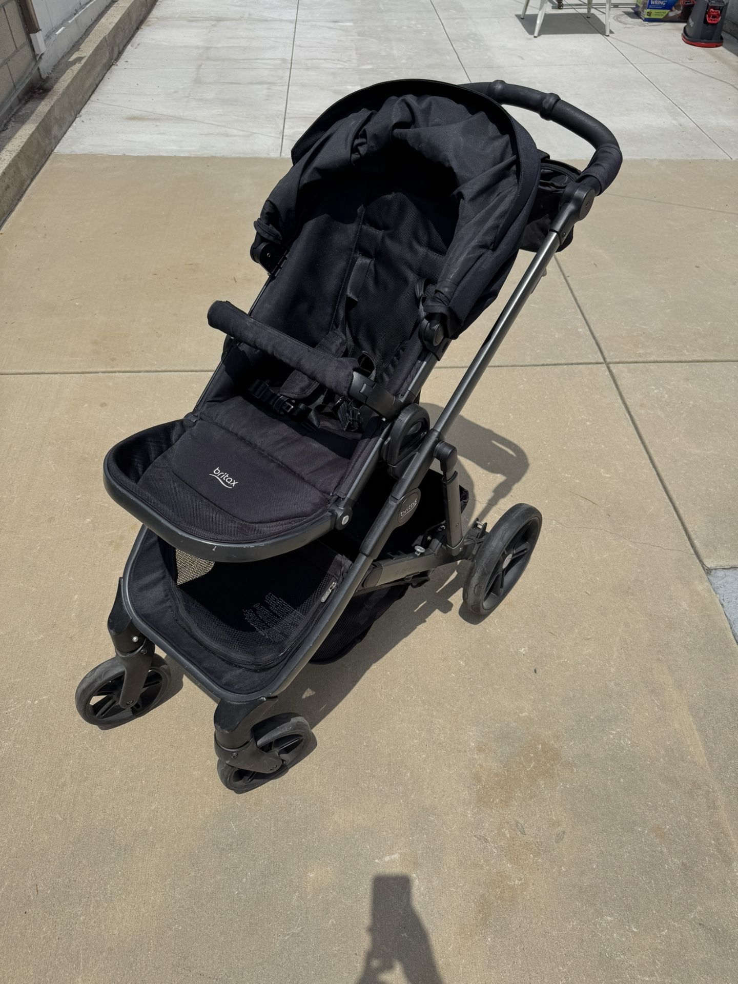 Britax Stroller / Bassinet / Car Seat