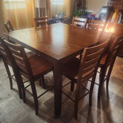 Dinning Table 