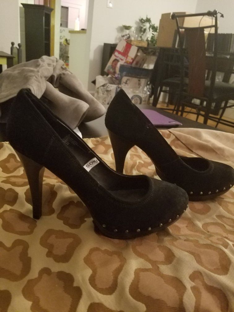 Brand New Mossiao Heels