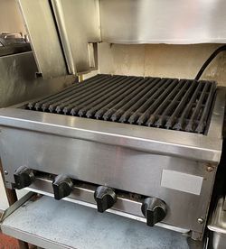 Charbroiler Grill