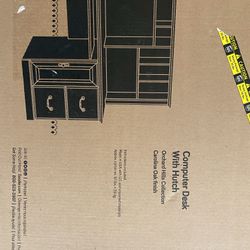 Sauder® Orchard Hills 59"W Computer Desk With Hutch, Carolina Oak 