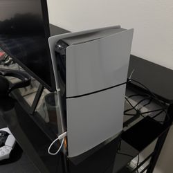 PlayStation 5 Digital (w/ Remote And Sony Pulse Elite Black Headset