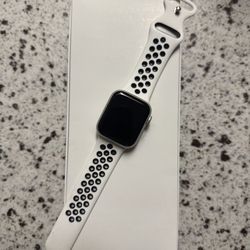 Apple Watch SE 2nd Gen