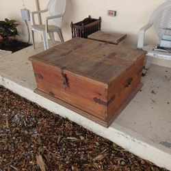 Large Wooden Chest. 