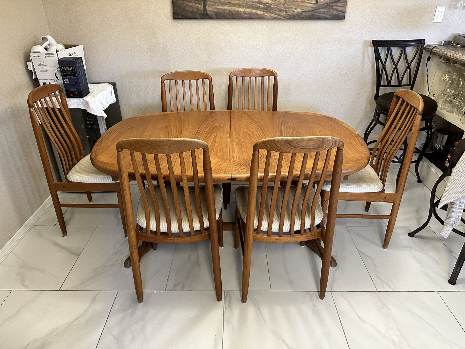 Teak Wood Table