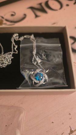 Necklace gold or silver  life warranty