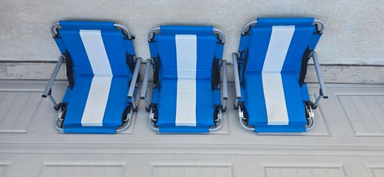✨️Portable/Tubular STADIUM SEATS~Padded CHAIRS with ARMRESTS Blue & White. THERE ARE (3) And are $25 EACH or $70 for All (3)