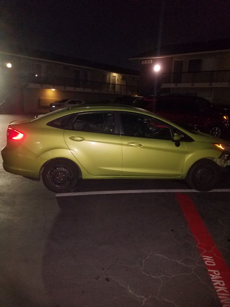 2011 Ford Fiesta "Not Running" For Parts
