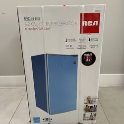 RCA 3.2 Cu Ft Mini Fridge Blue Refrigerator New Sealed