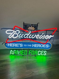 Budweiser "Here's to the Heroes" Armed Forces pub light
