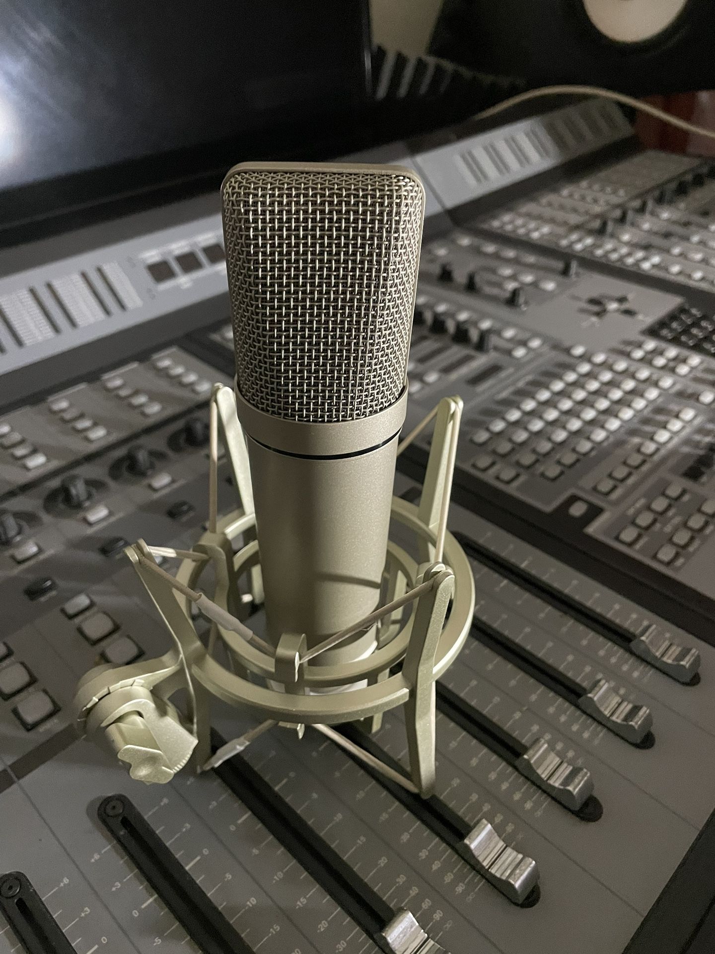 U87 Style Podcast Microphone