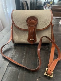 Vintage DOONEY & BOURKE Bone & Tan All Weather Leather Vintage Essex Saddle Bag Purse