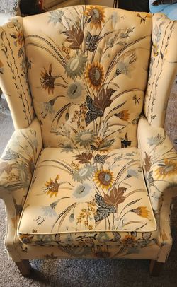 Wingback CHAIR