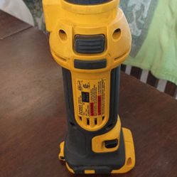 DEWALT 20V CUT OFF TOOL  JUST TOOL $50 OBO...... 